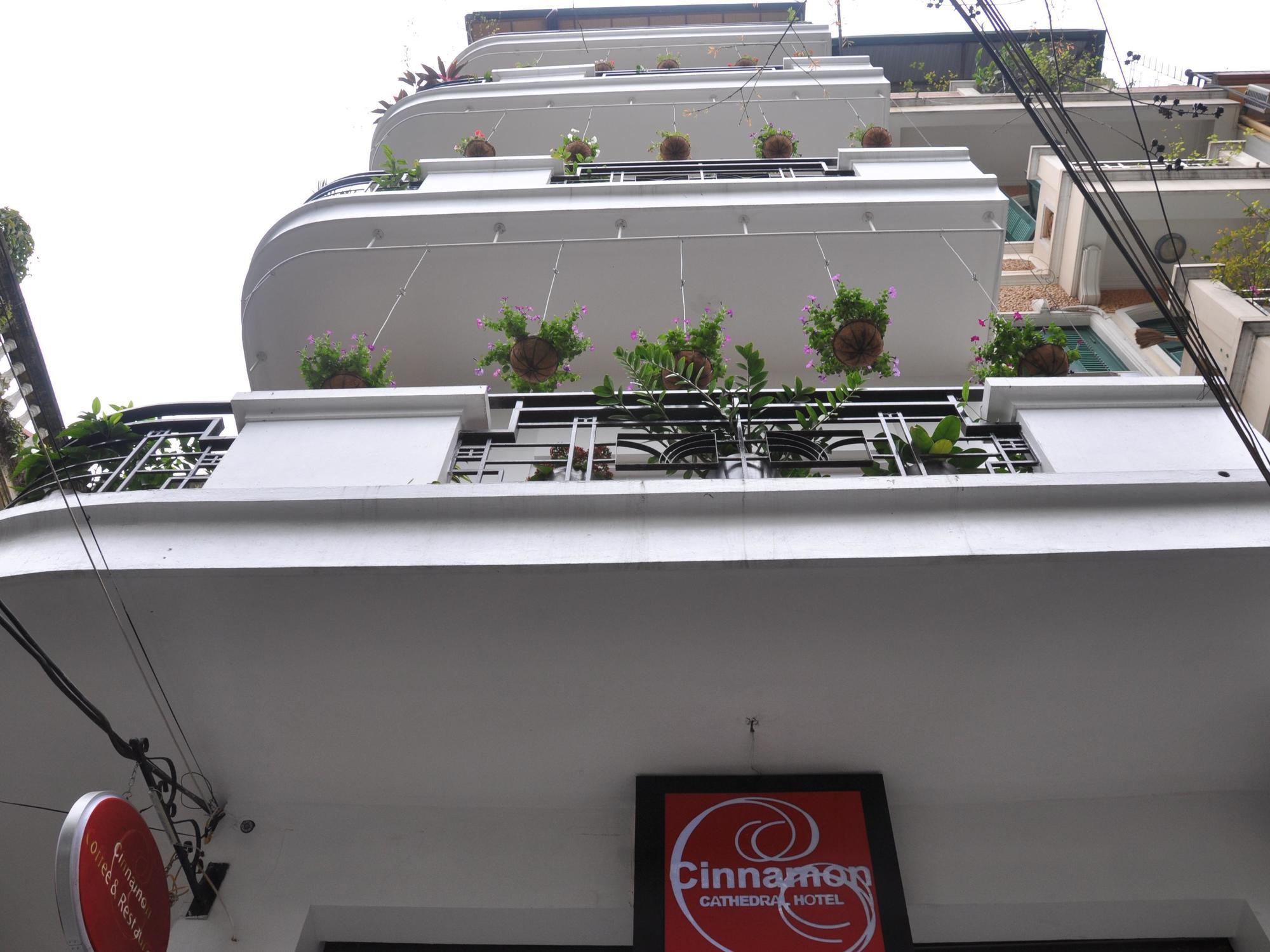 Cinnamon Cathedral Hotel Hanoi Bagian luar foto