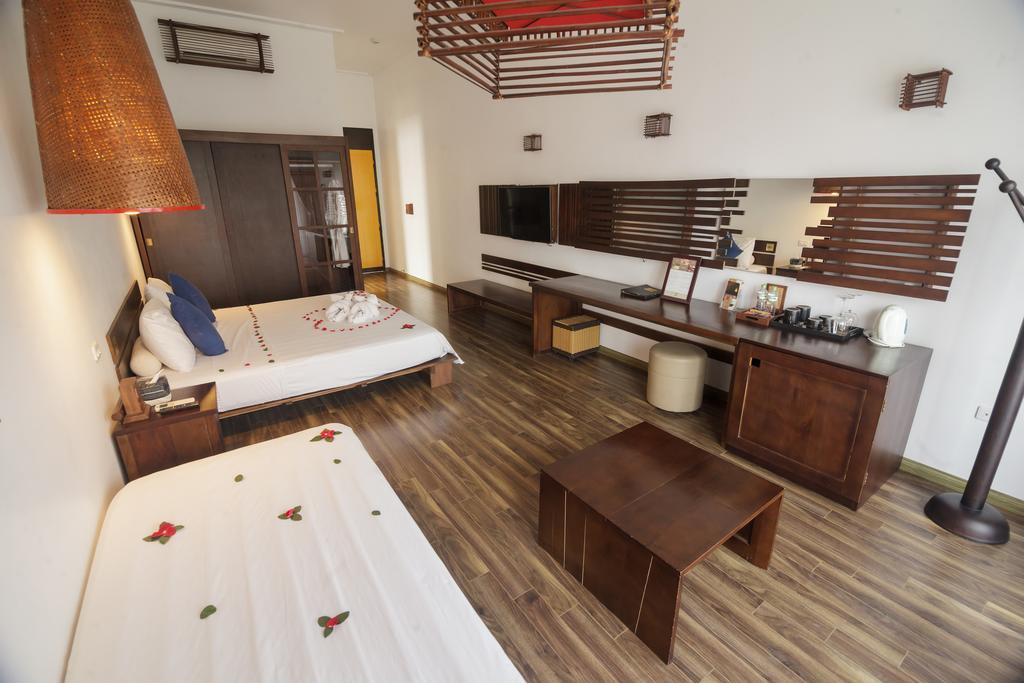 Cinnamon Cathedral Hotel Hanoi Bagian luar foto
