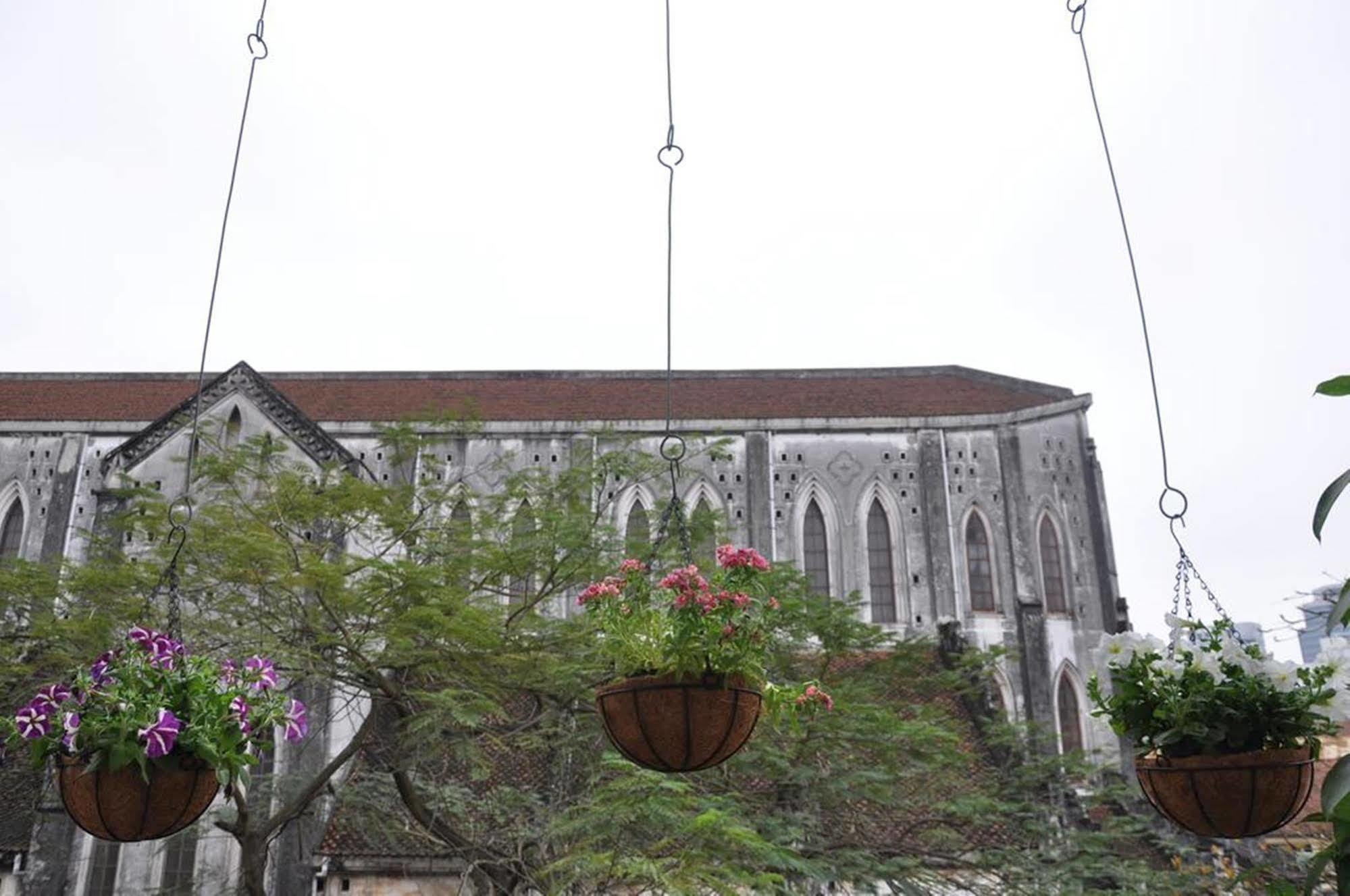 Cinnamon Cathedral Hotel Hanoi Bagian luar foto