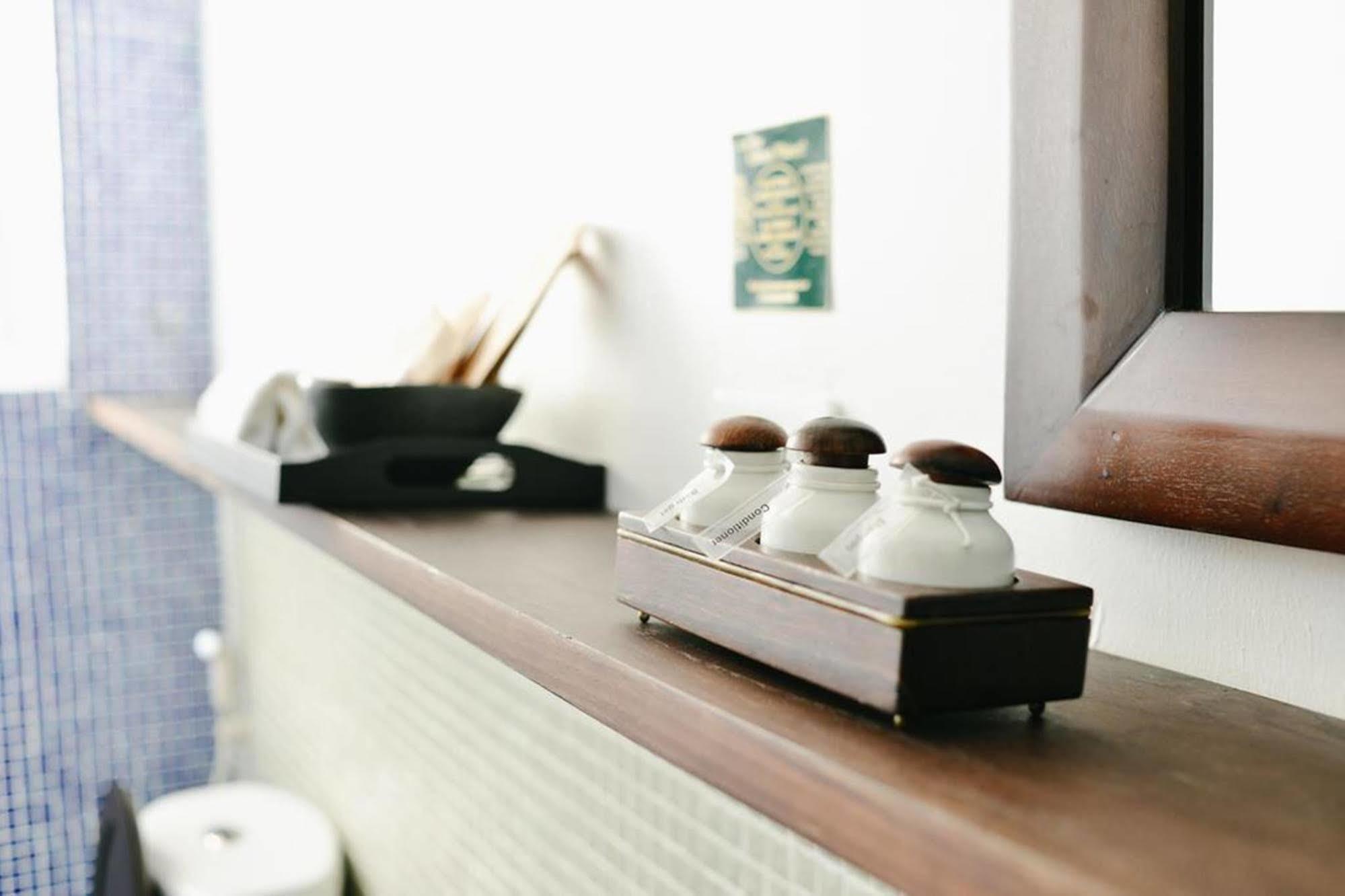 Cinnamon Cathedral Hotel Hanoi Bagian luar foto