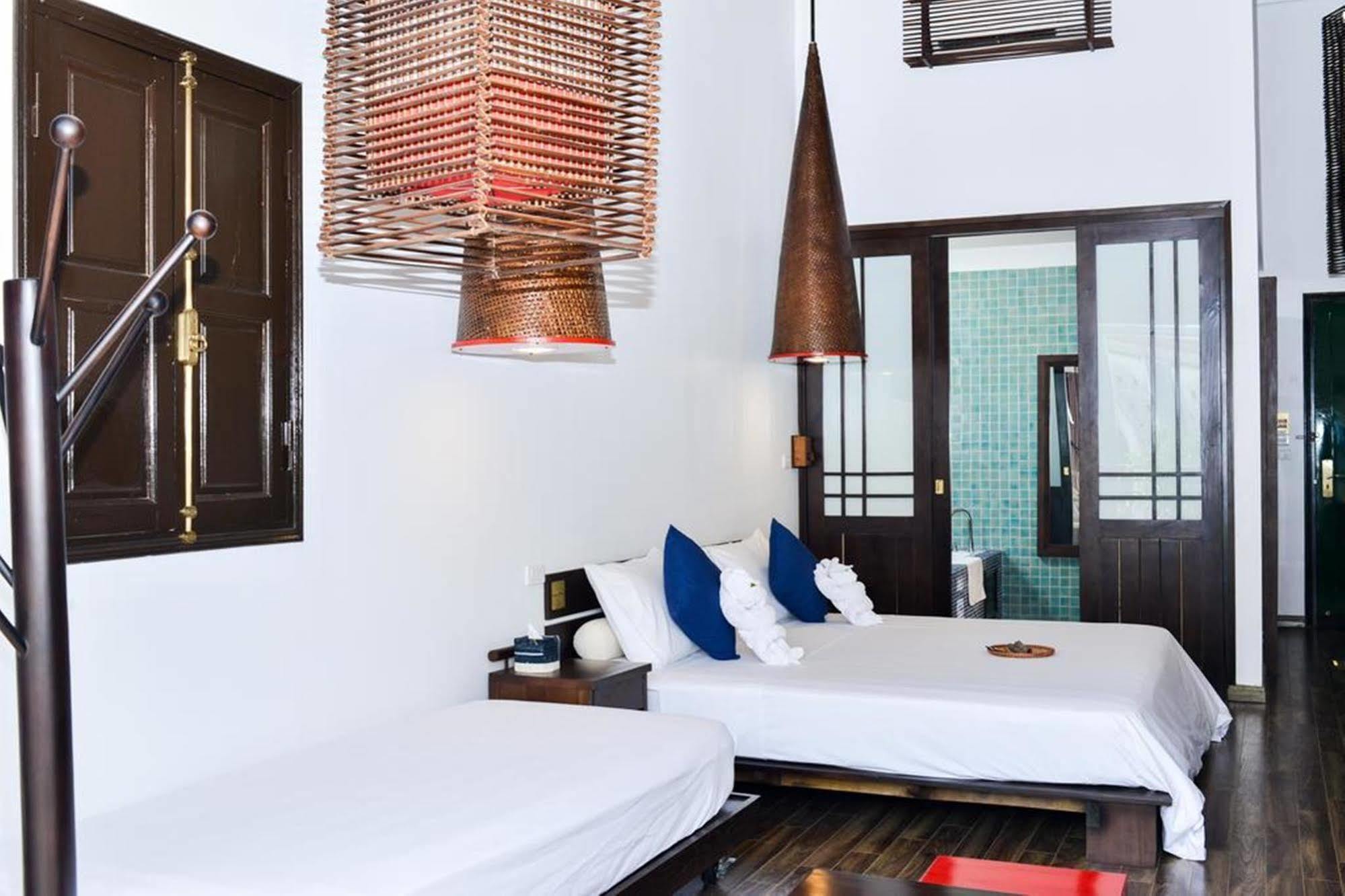 Cinnamon Cathedral Hotel Hanoi Bagian luar foto