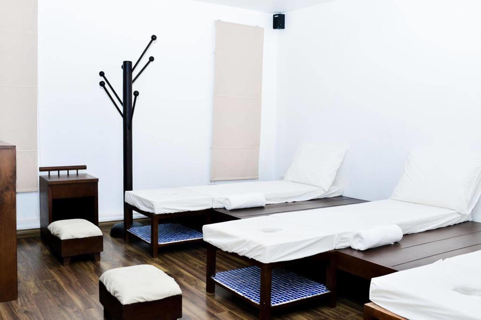 Cinnamon Cathedral Hotel Hanoi Bagian luar foto