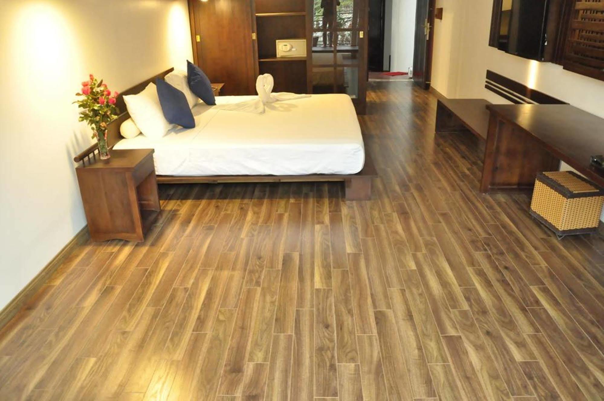 Cinnamon Cathedral Hotel Hanoi Bagian luar foto